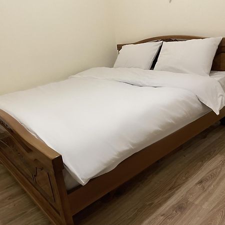 Arami Apartment 耶烈万 外观 照片