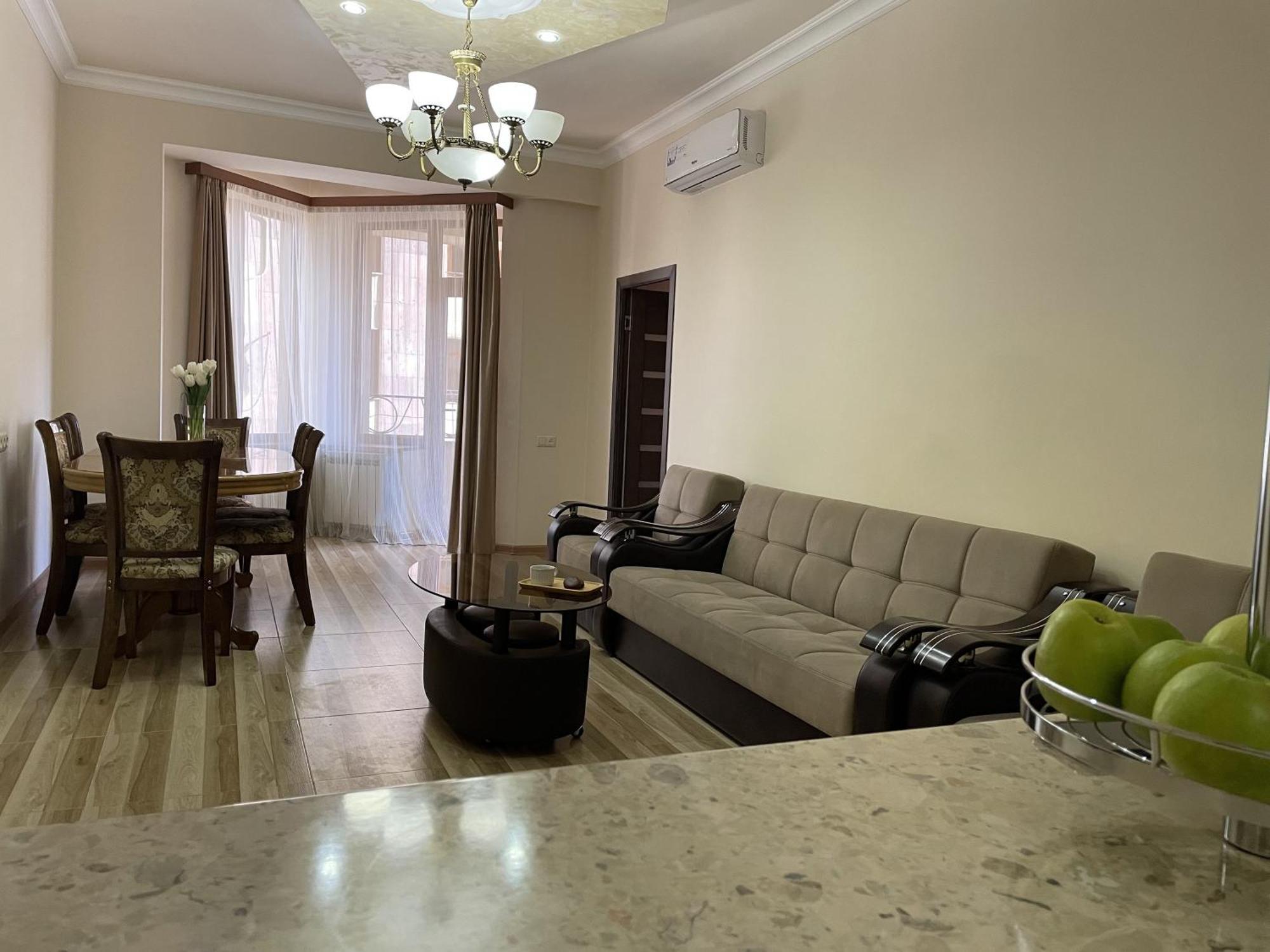 Arami Apartment 耶烈万 外观 照片
